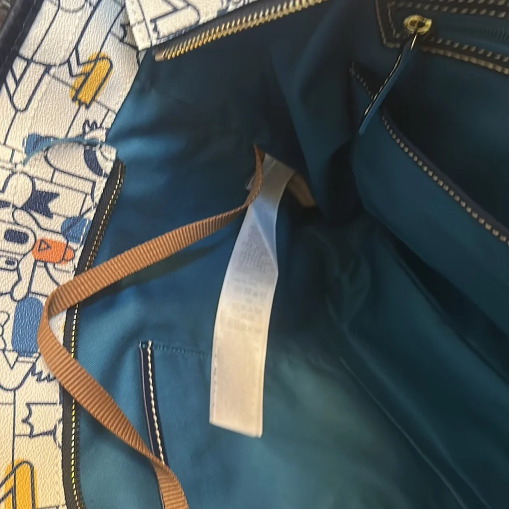 Dooney & Bourke women’s Donald Duck Disney Parks Bag